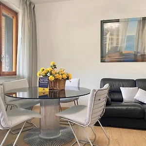 La Casa Di Fra - Lovely Trilo With Terrace In Appartamento